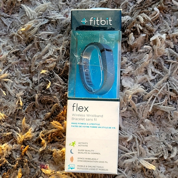 Fitbit Flex Wireless Activity & Sleep Tracker - Picture 1 of 5